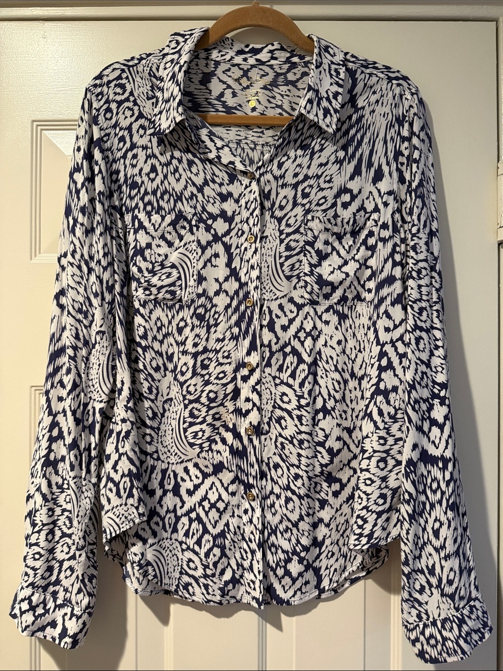Lilly Pulitzer Navy & White Ikat Print Button-Down Shirt Casual Office Preppy L - Picture 3 of 12